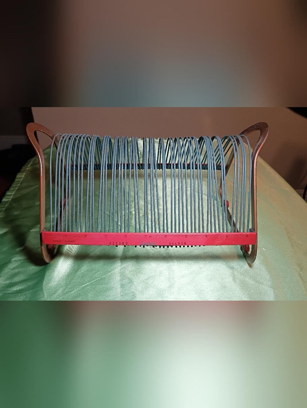 Vintage Lyric Record Holder Mid Century Metal Vinyl Rack Patent D127972